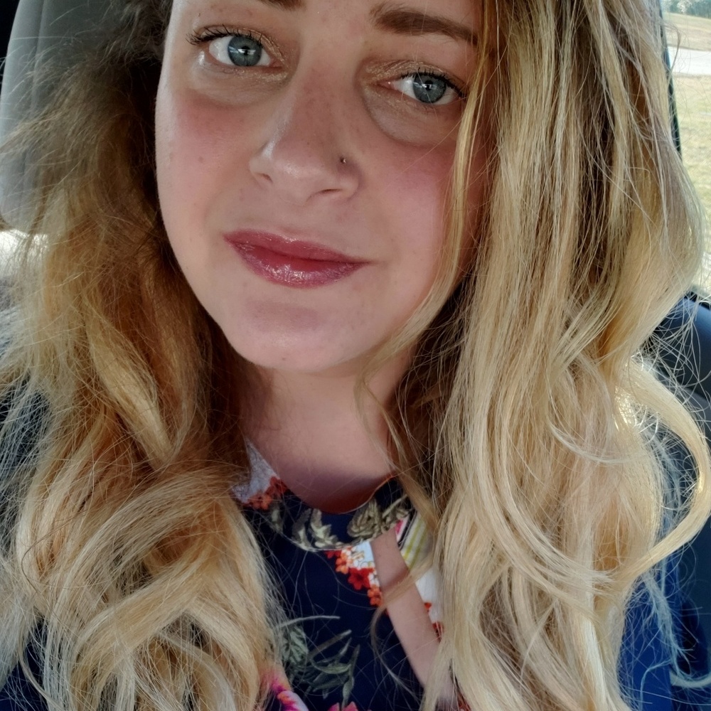 Meet your Posher, Sierra